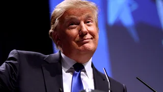 Donald_Trump_by_Gage_Skidmore_2.jpg